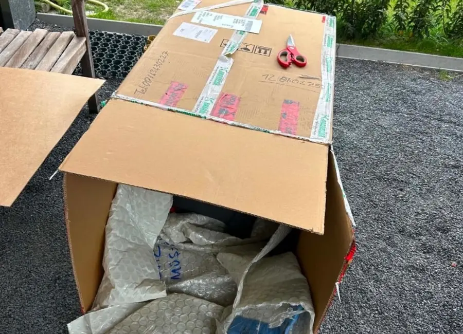 Sicher verpackte VW Originalteile Sendung