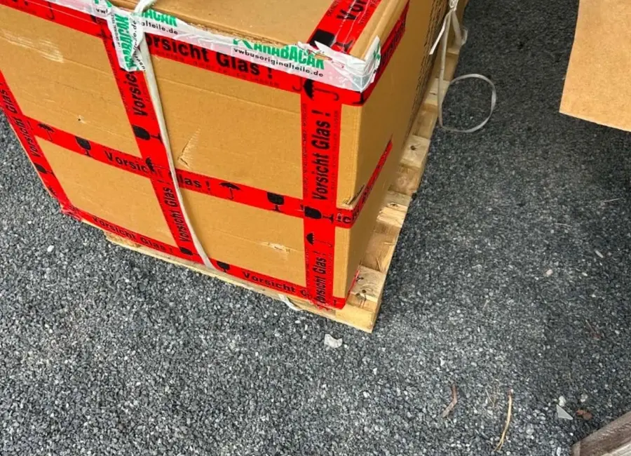 Sicher verpackte VW Originalteile Sendung