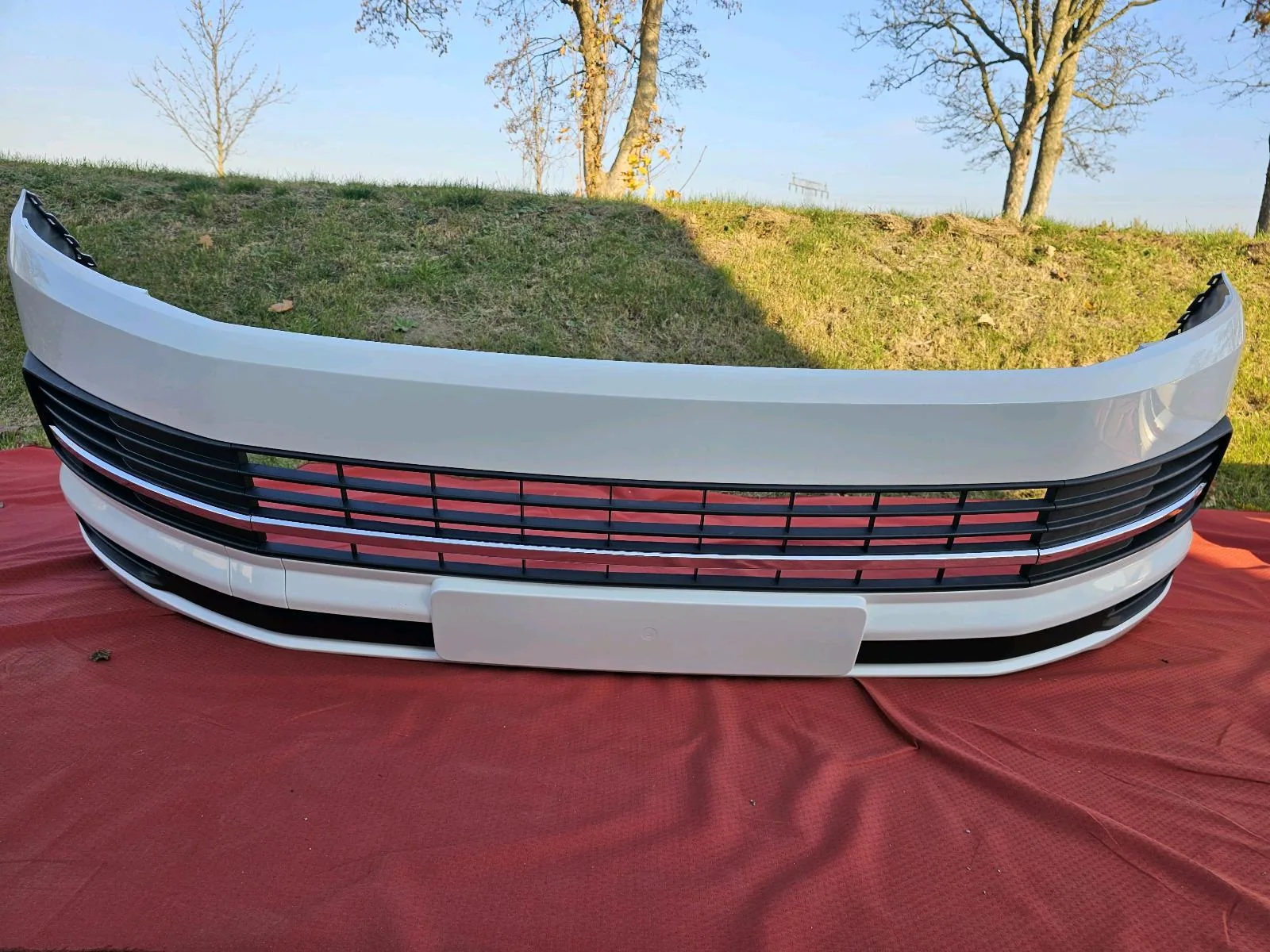 VW Bus T6 Multivan Karosserie & Exterieur Teile SET – Original & Neu, Originalaufnahme 12 für T6