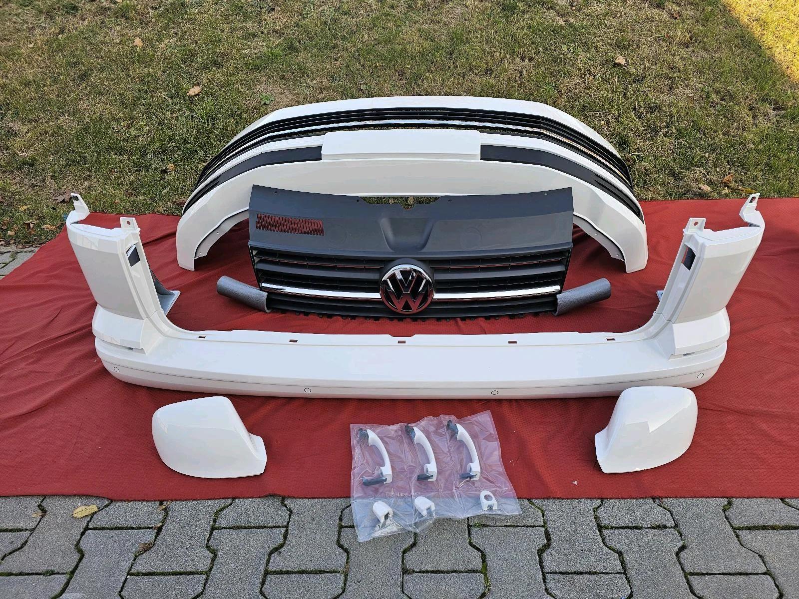 VW Bus T6 Multivan Karosserie & Exterieur Teile SET – Original & Neu, Originalaufnahme 3 für T6