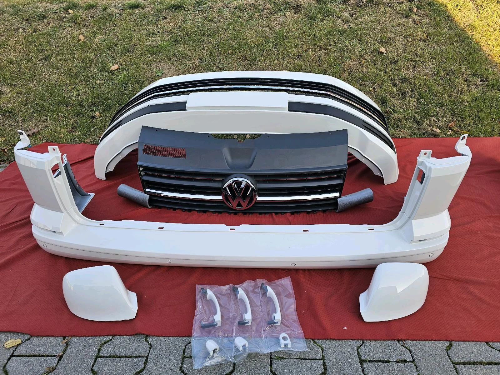 VW Bus T6 Multivan Karosserie & Exterieur Teile SET – Original & Neu, Originalaufnahme 5 für T6