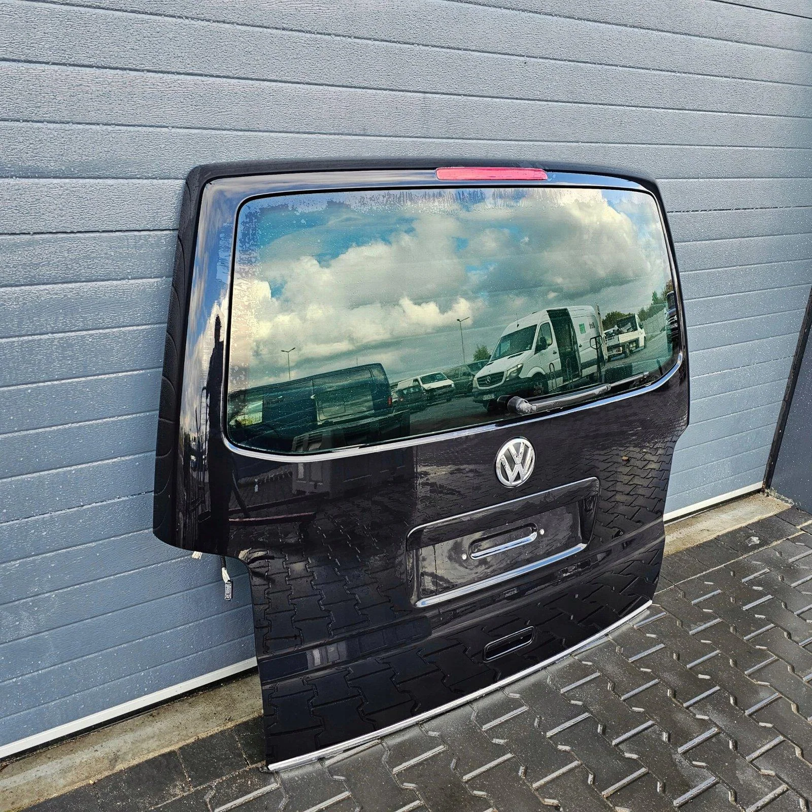 VW T5.2 Multivan Heckklappe Original LC9X Deep Black 2010–2015, Originalaufnahme 3 für T5.2