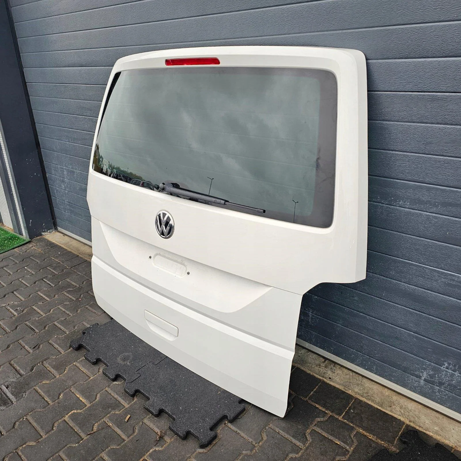 VW T6 Heckklappe Komplett Kamera Original Farbe LB9A Candyweiß, Originalaufnahme 2 für T6