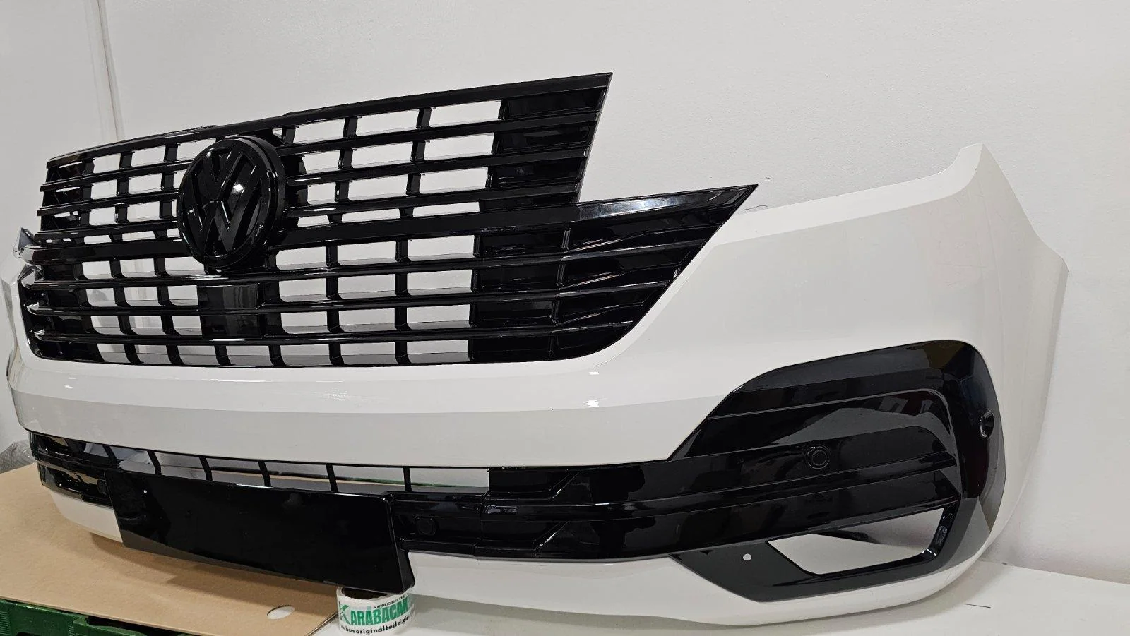 VW T6.1 Frontstoßstange Set Weiß mit Piano Schwarz Grill Original, Originalaufnahme 4 für T6.1