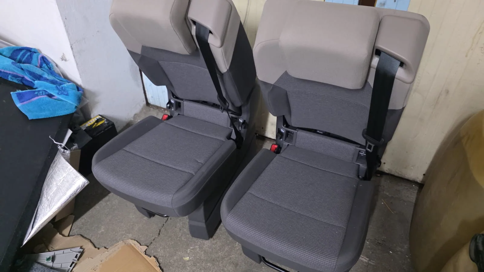 Original VW T7 Einzelsitz Stoff mit Sicherheitsgurt ohne Armlehnen, Originalaufnahme 5 für T7
