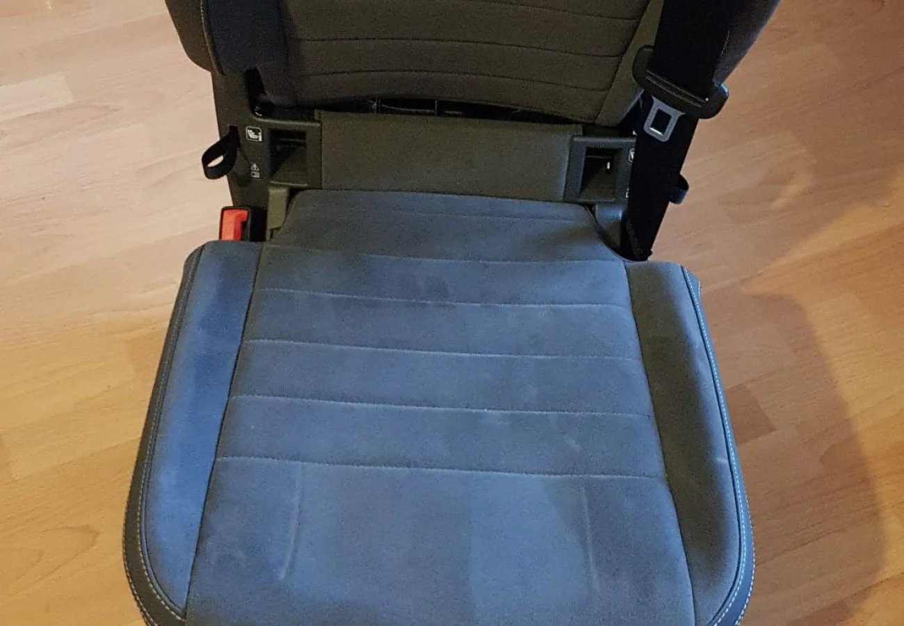Original VW T7 Alcantara Einzelsitz mit Sicherheitsgurt ohne Armlehnen