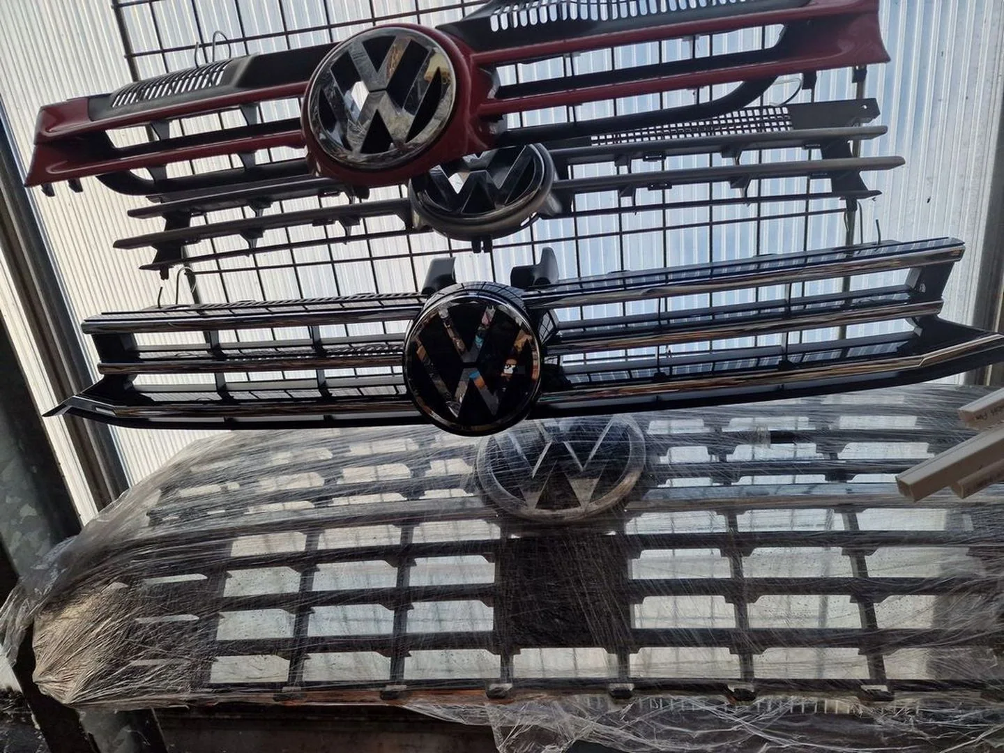 Vw Touran 1T4  Kühlergrill Neue Modelle