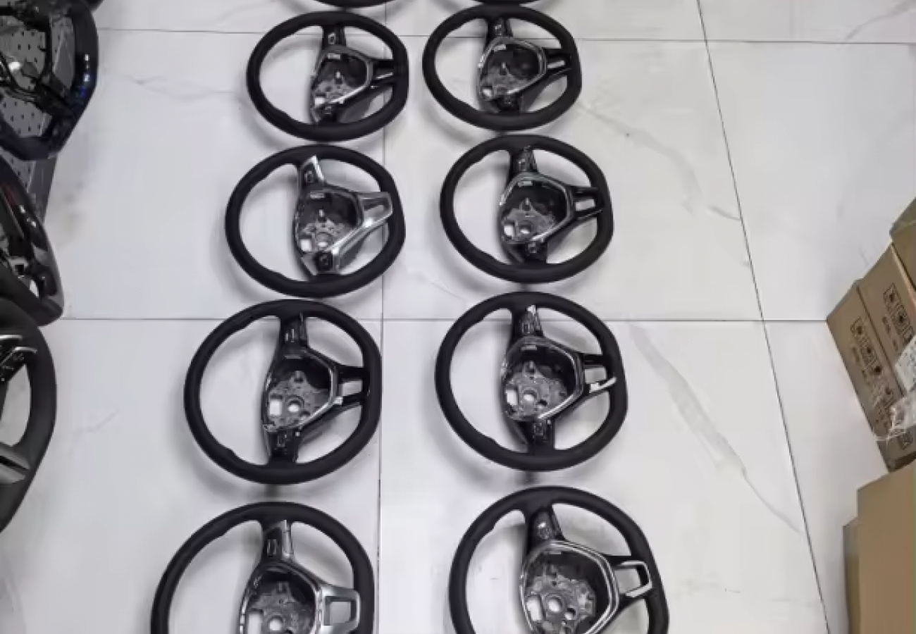 VW-BUS T6 Multivan Transporter Neue Lenkrad Abflacht 