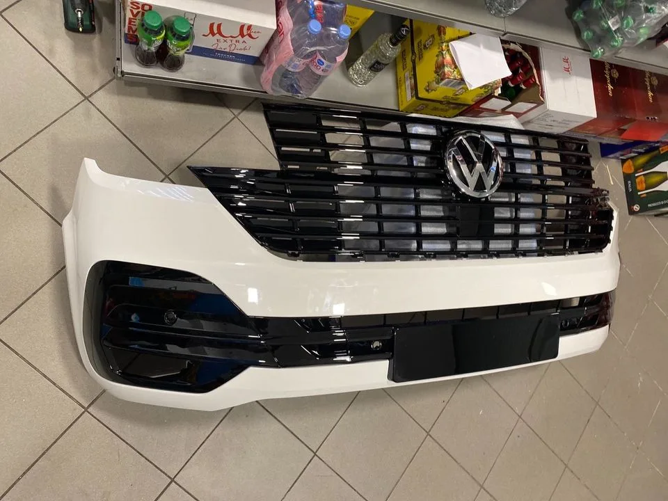 VW Bus T6.1 Frontstoßstange komplett, neu und unbenutzt