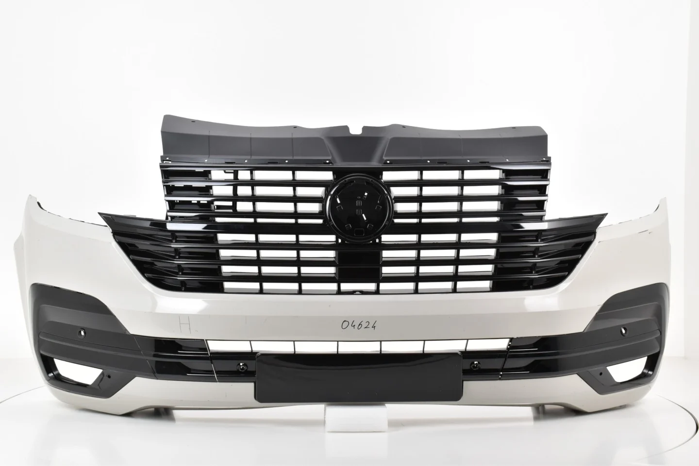 VW T6.1 Multivan Tuning-Frontstoßstange ab 2018, 4x PDC