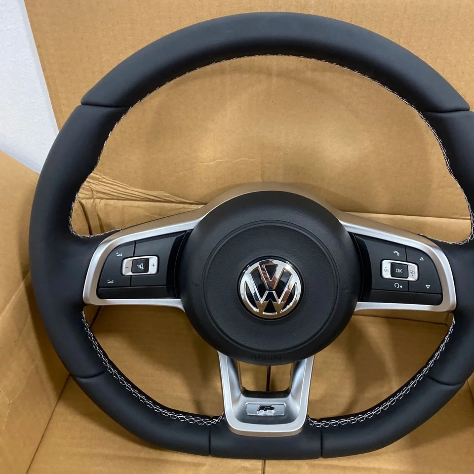 VW R-Line Lenkrad komplett, neu, ohne Schaltwippen – Originalaufnahme