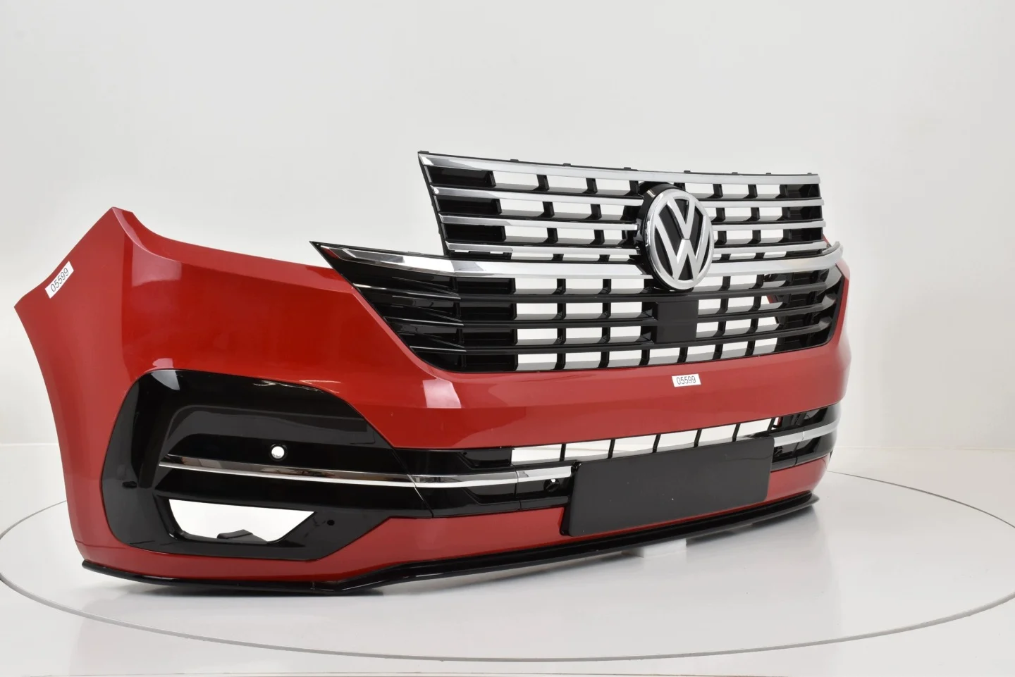 VW T6.1 Multivan Frontstoßstange mit ABT-Ansatz und 4x PDC – Originalaufnahme