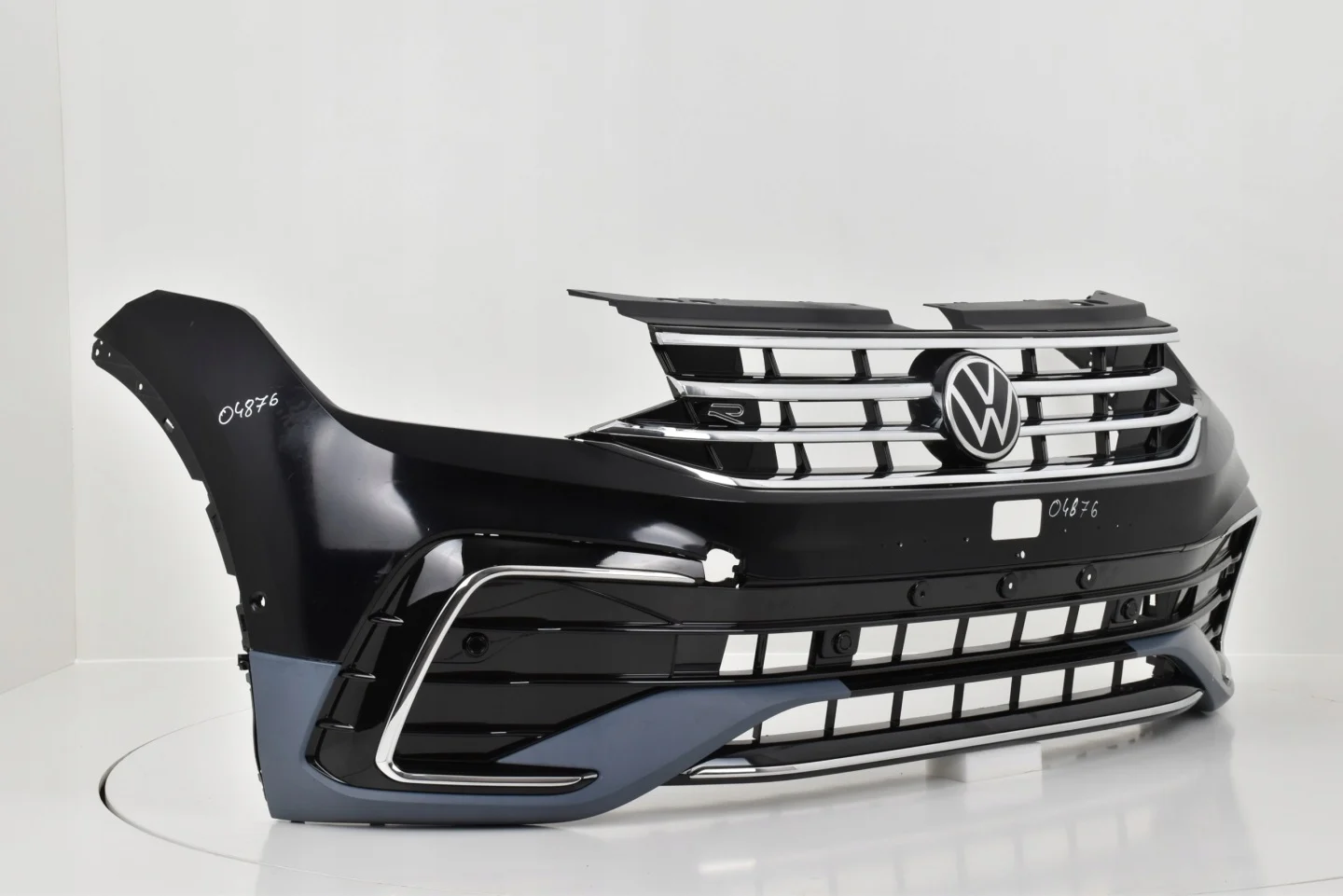 VW Tiguan Allspace 5NA Facelift R-Line Frontstoßfänger komplett – Originalaufnahme