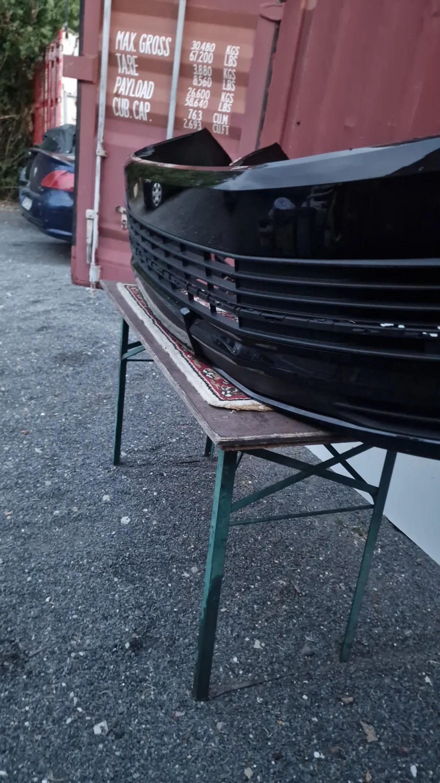 VW-BUS T6 Multivan Stoßstange Stoßfänger BUMPER – Originalaufnahme