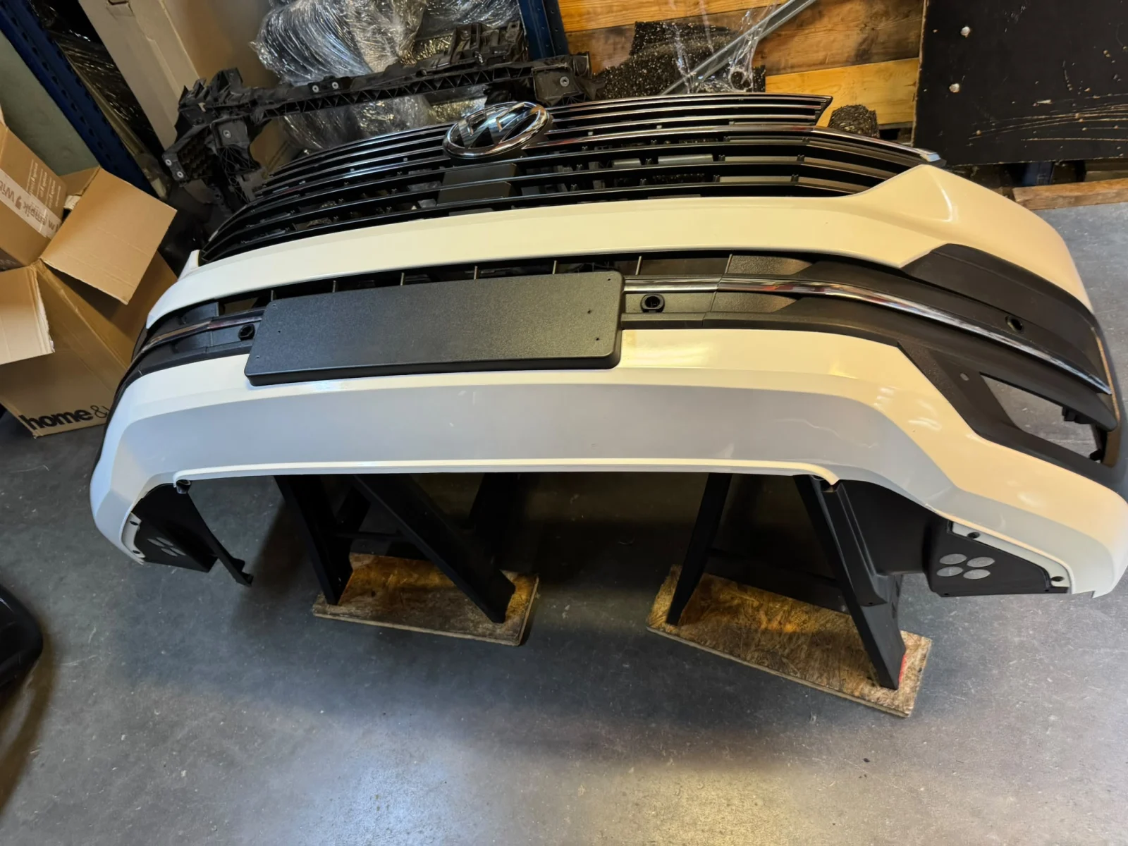 Volkswagen original T6.1 Stoßstange vorne LB9A Candyweiß 4 Parksensor Nebelscheinwerfer komplett neue bestellen vw Versand Europa Deutschland