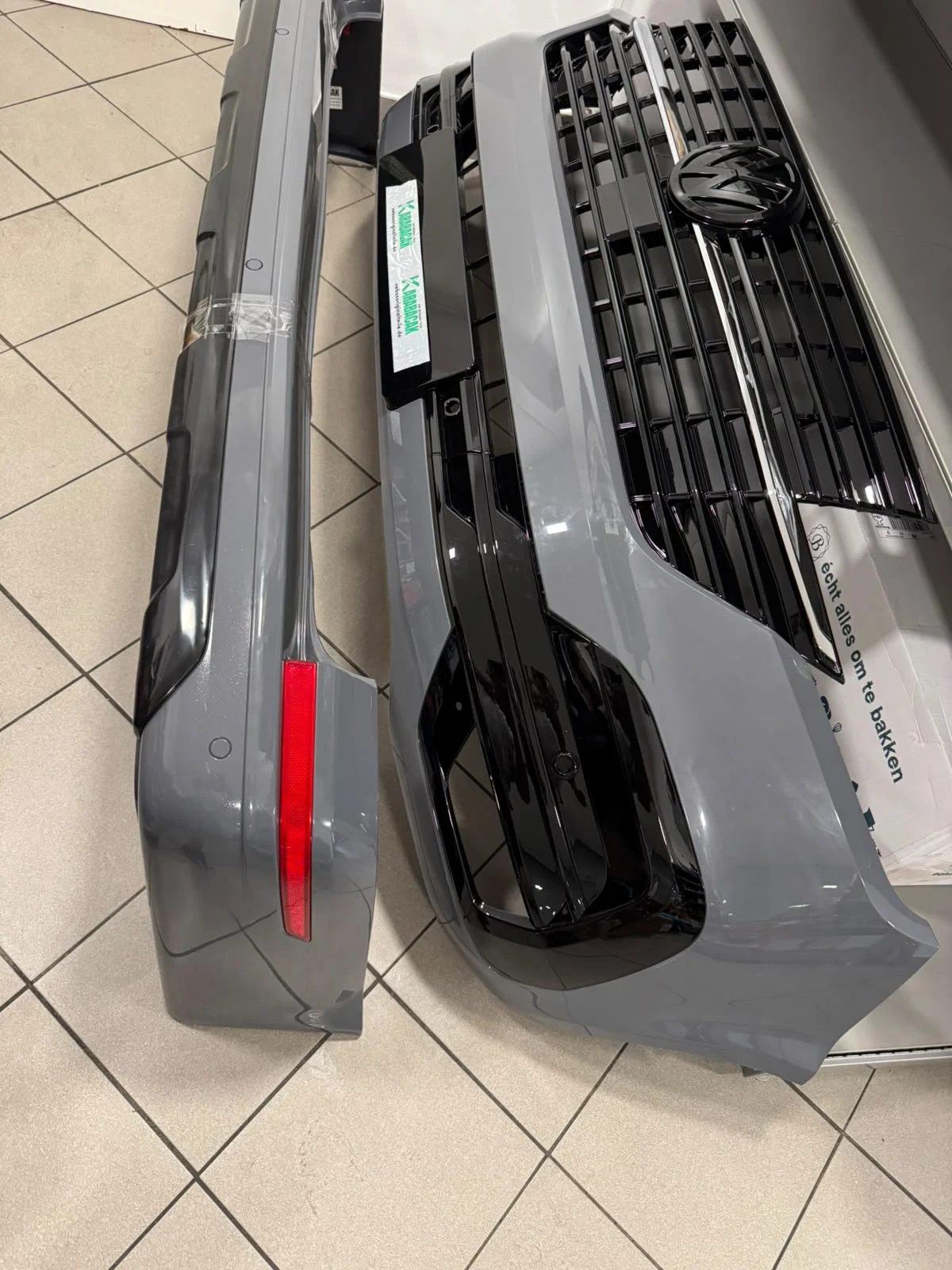 VW Bus T6.1 Multivan Stoßstange Stoßfänger BUMPER – Originalaufnahme