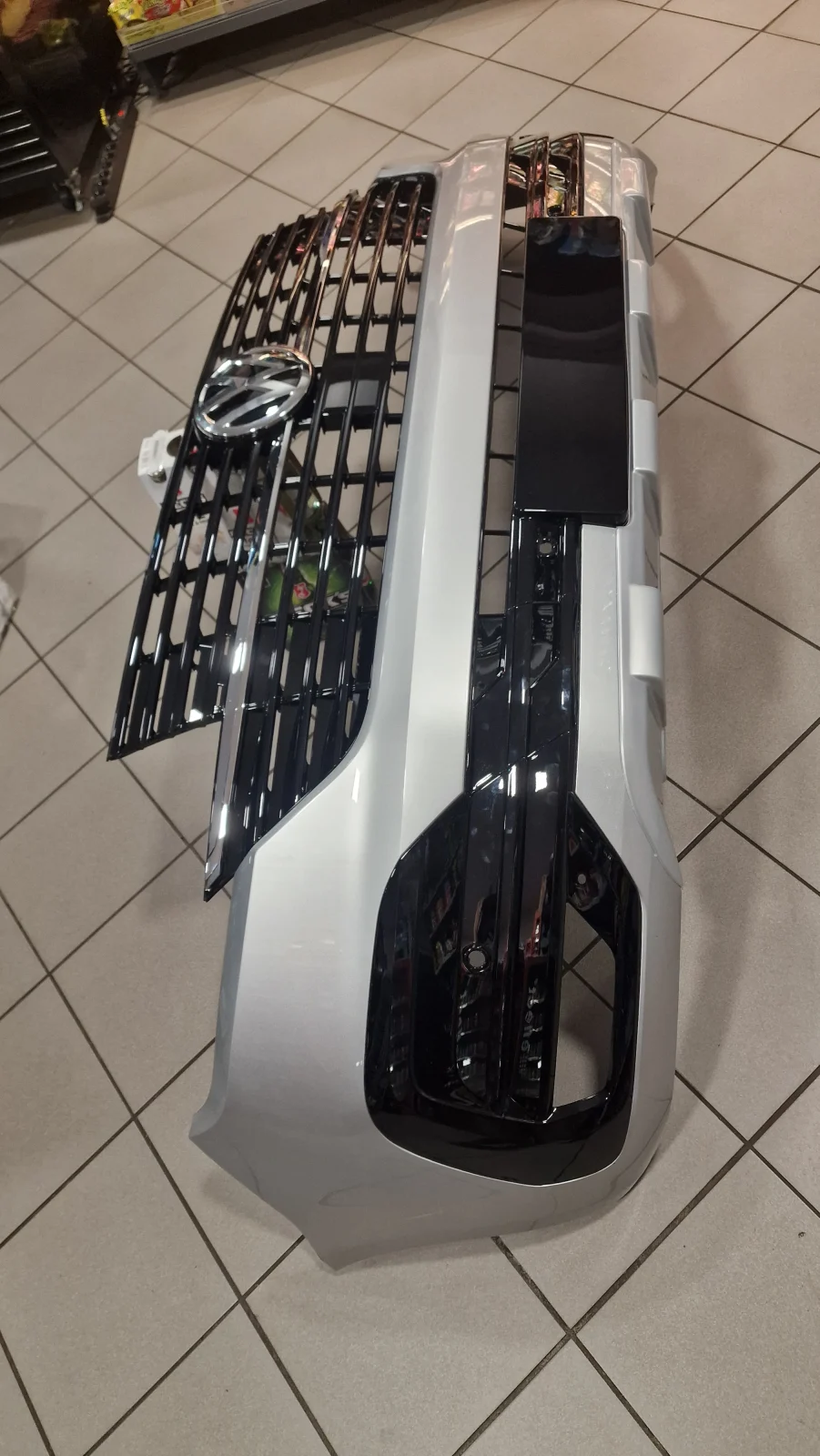 VW Bus T6.1 Multivan Stoßfänger Stoßstange BUMPER – Originalaufnahme