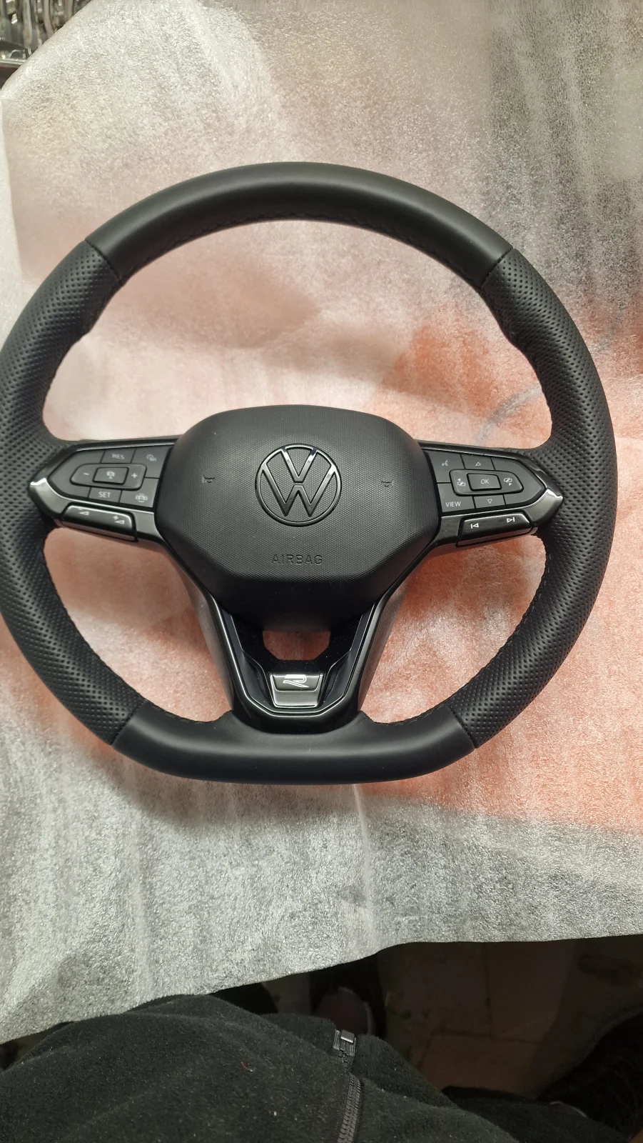 VW Bus T6 T6.1 T7 CADDY 2K7 CRAFTER Multifunktions-Leder-Lenkrad Komplett – Originalaufnahme 2