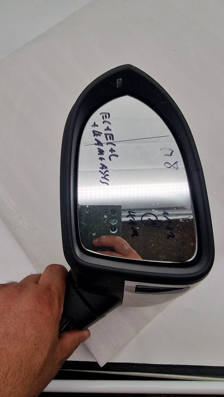 VW Passat B8 3G Außenspiegel links 11+2 Pin mit Kamera perlmuttweiß – Originalaufnahme 5 für Volkswagen Passat B8 (3G)