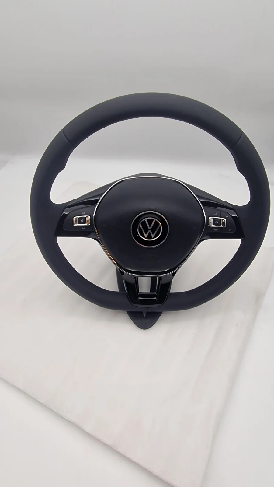 VW MFL Multifunktions-Lederlenkrad Komplettpaket für T5.2 T6 Crafter Tiguan Passat Golf – Originalaufnahme 2 für VW Transporter T5.2 / VW Transporter T6 / VW Crafter