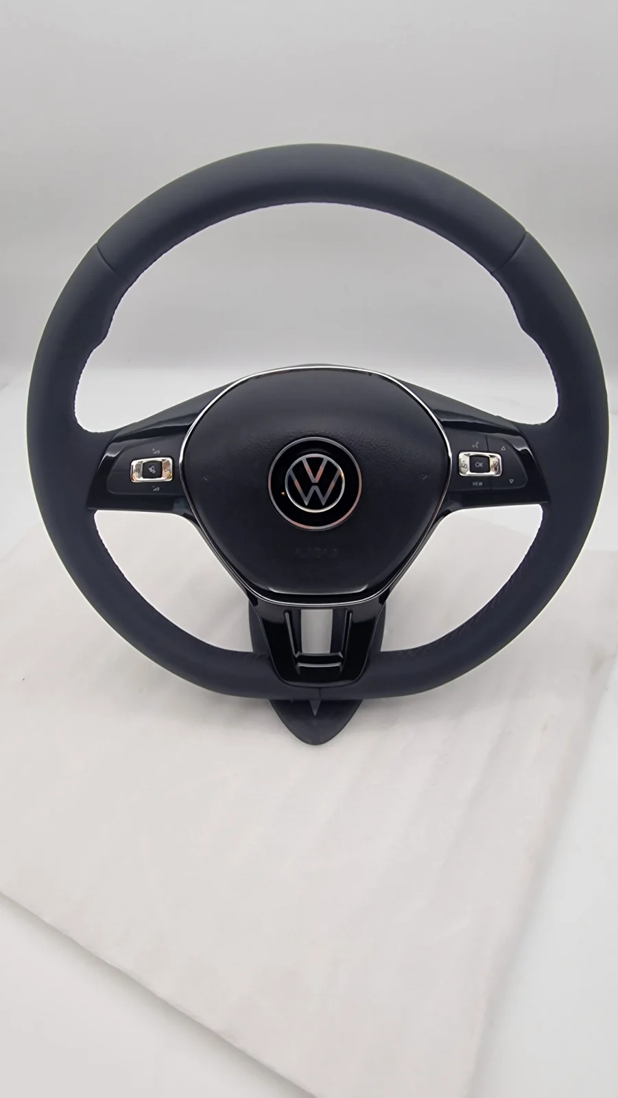 VW MFL Multifunktions-Lederlenkrad Komplettpaket für T5.2 T6 Crafter Tiguan Passat Golf – Originalaufnahme 8 für VW Transporter T5.2 / VW Transporter T6 / VW Crafter